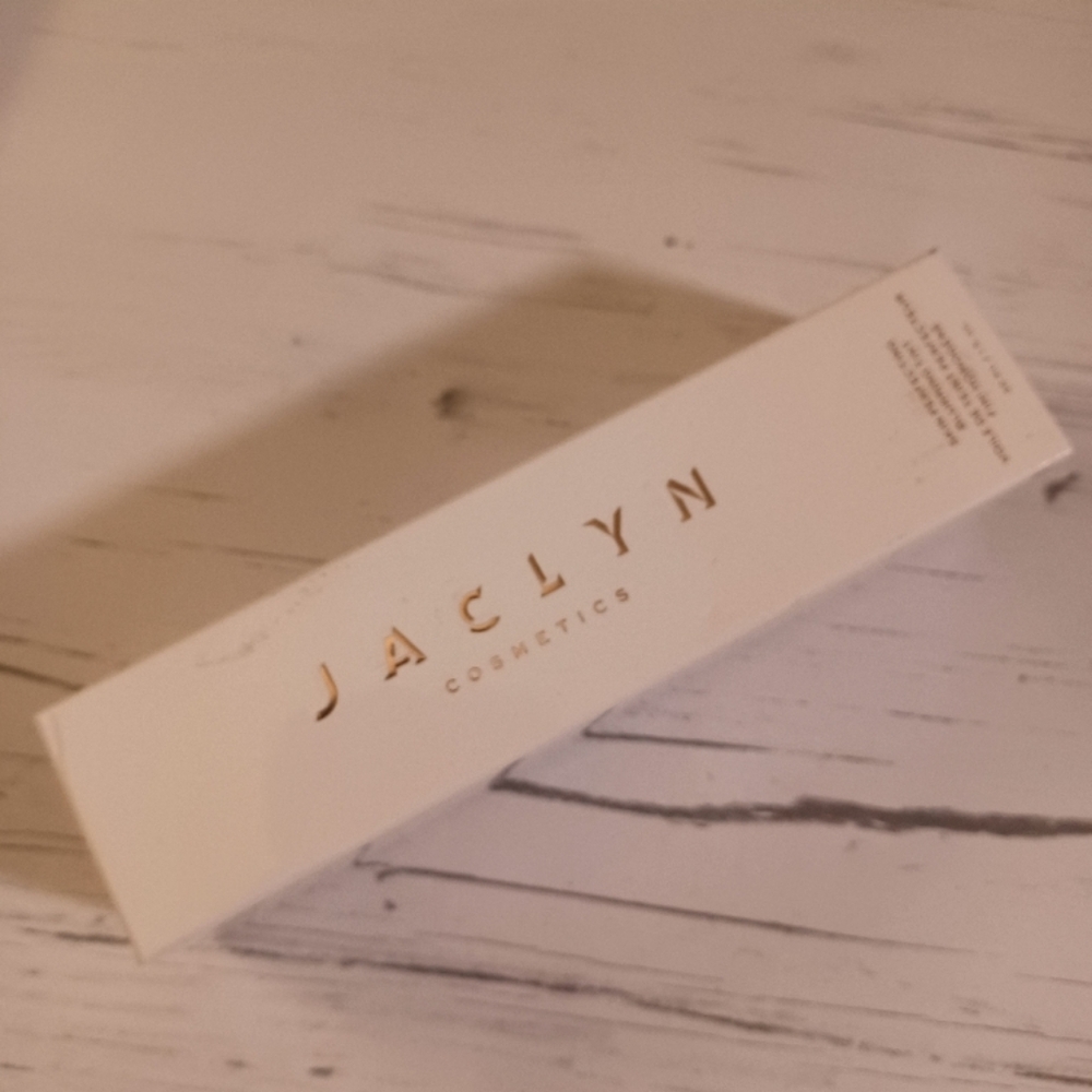 Jaclyn Cosmetics - Picture 2 of 6